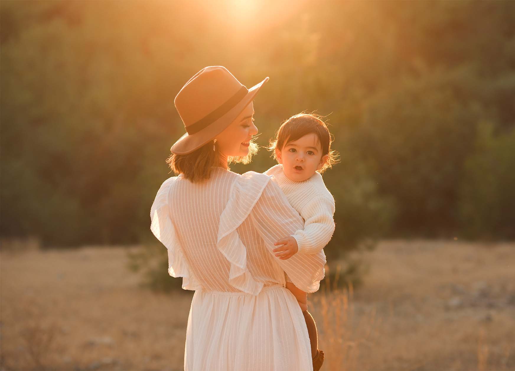 Anne ve bebek fotoğrafı